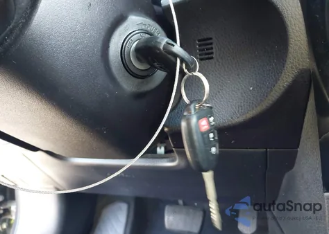 2018 Toyota Corolla Le Eco z USA, uszkodzony, nr VIN 2T1BPRHE6JC042477